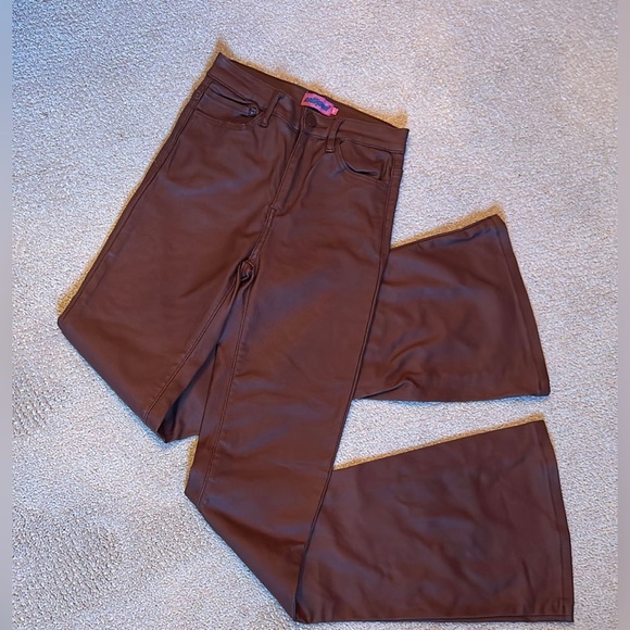 Edikted Luna faux leather flare jeans - Picture 2 of 2